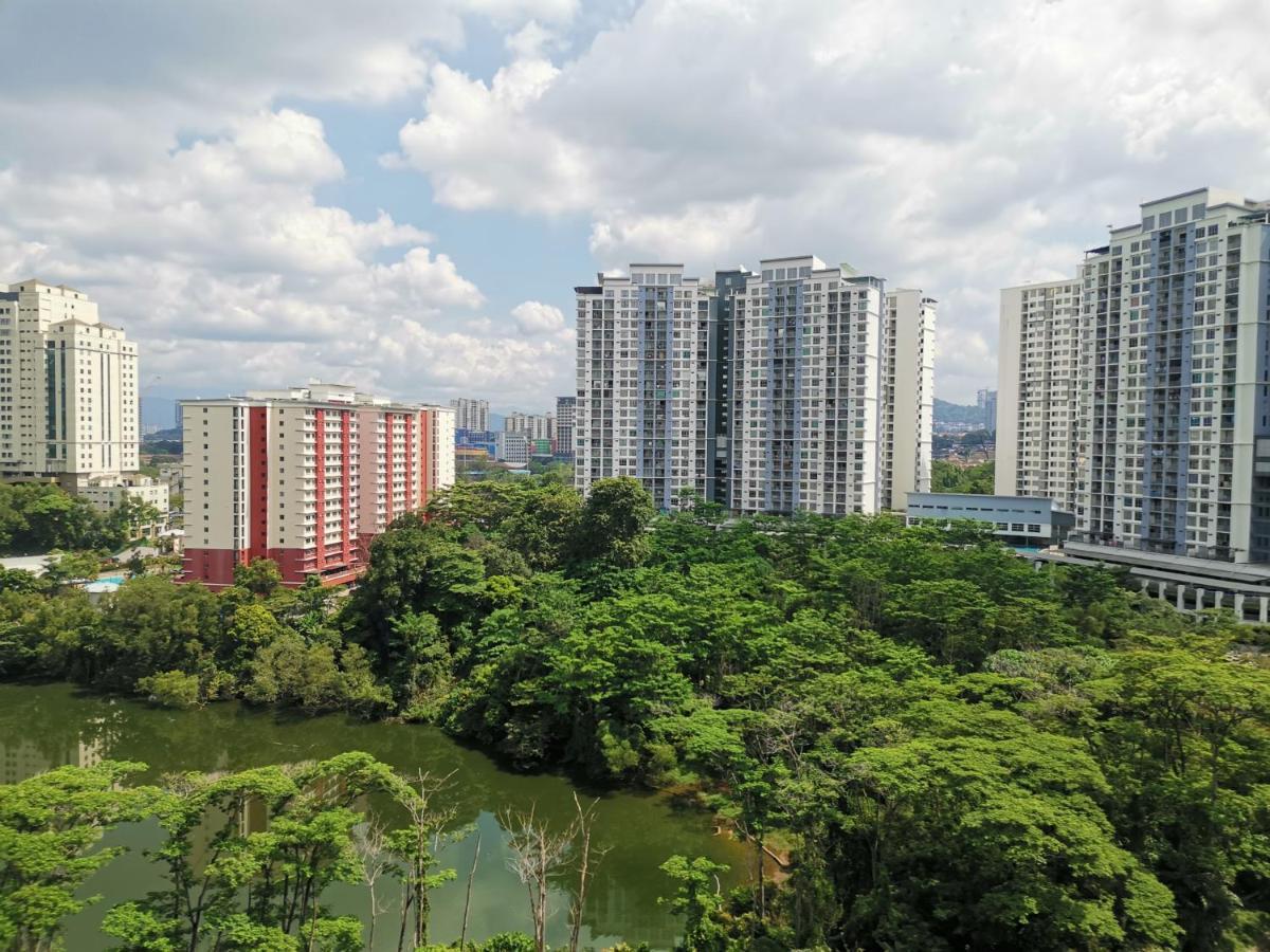 Ainis Guest House In Vista Amani Condominium Kuala Lumpur Exterior foto